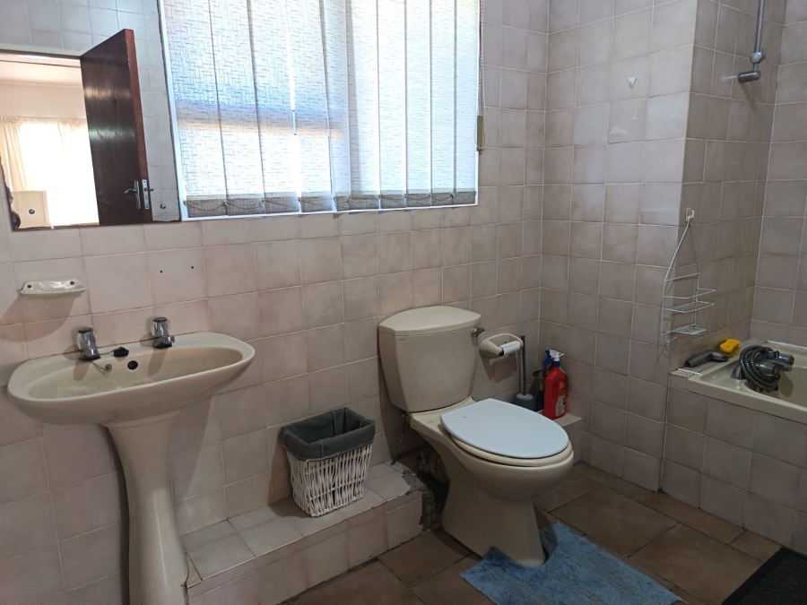 To Let 1 Bedroom Property for Rent in Ferreira Town Eastern Cape